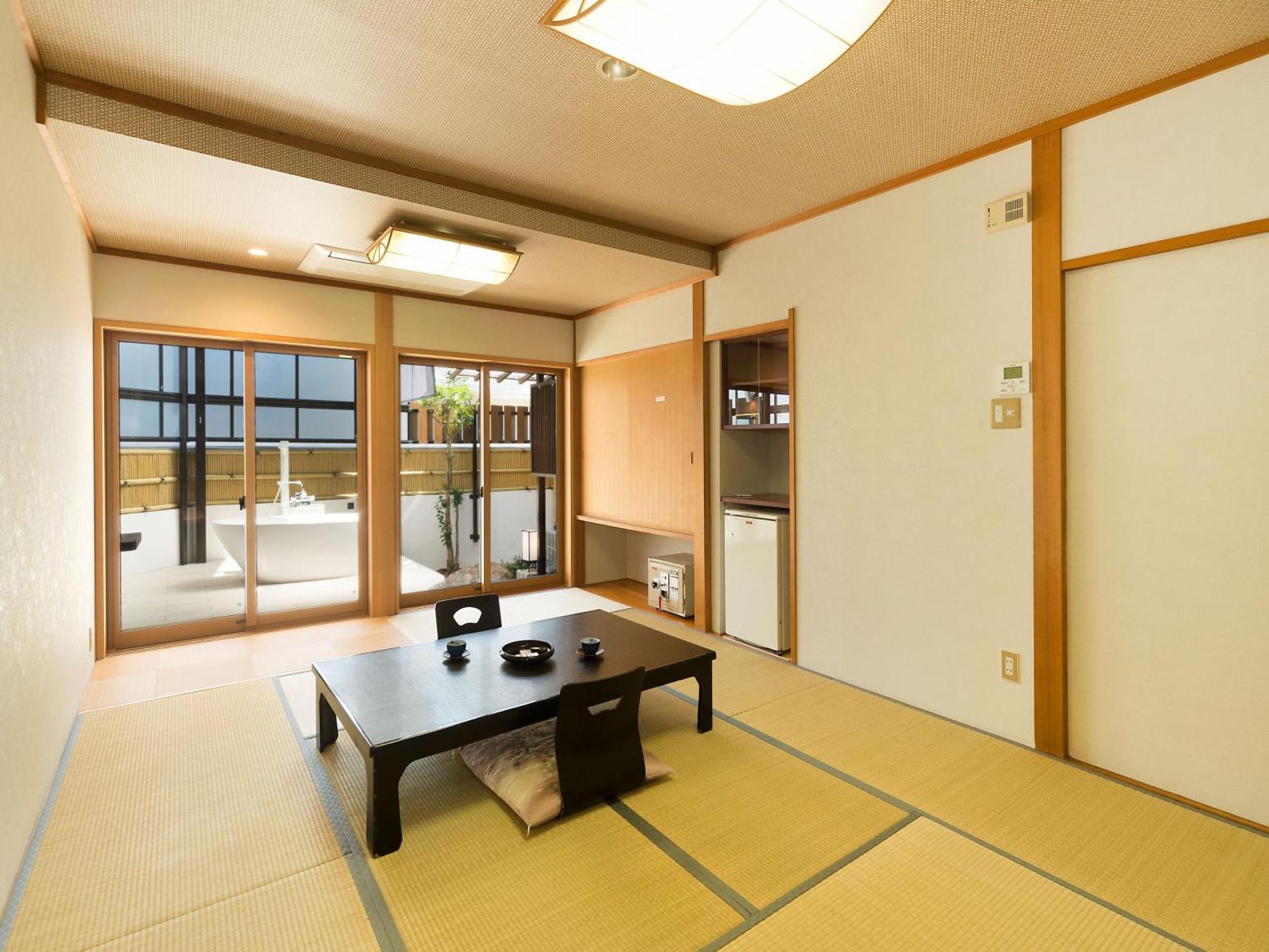 Yuraku Hotel Awara Esterno foto