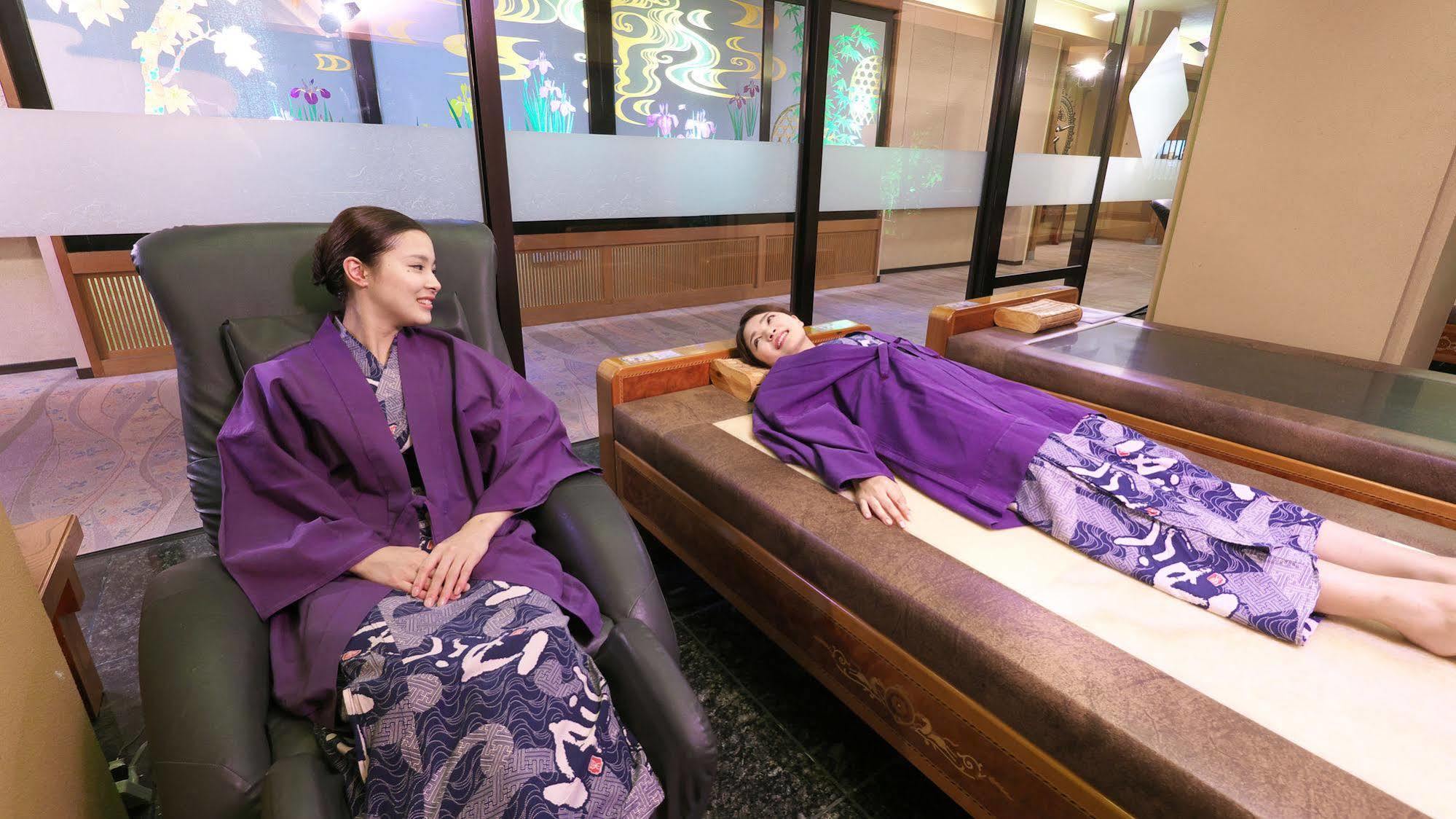 Yuraku Hotel Awara Esterno foto