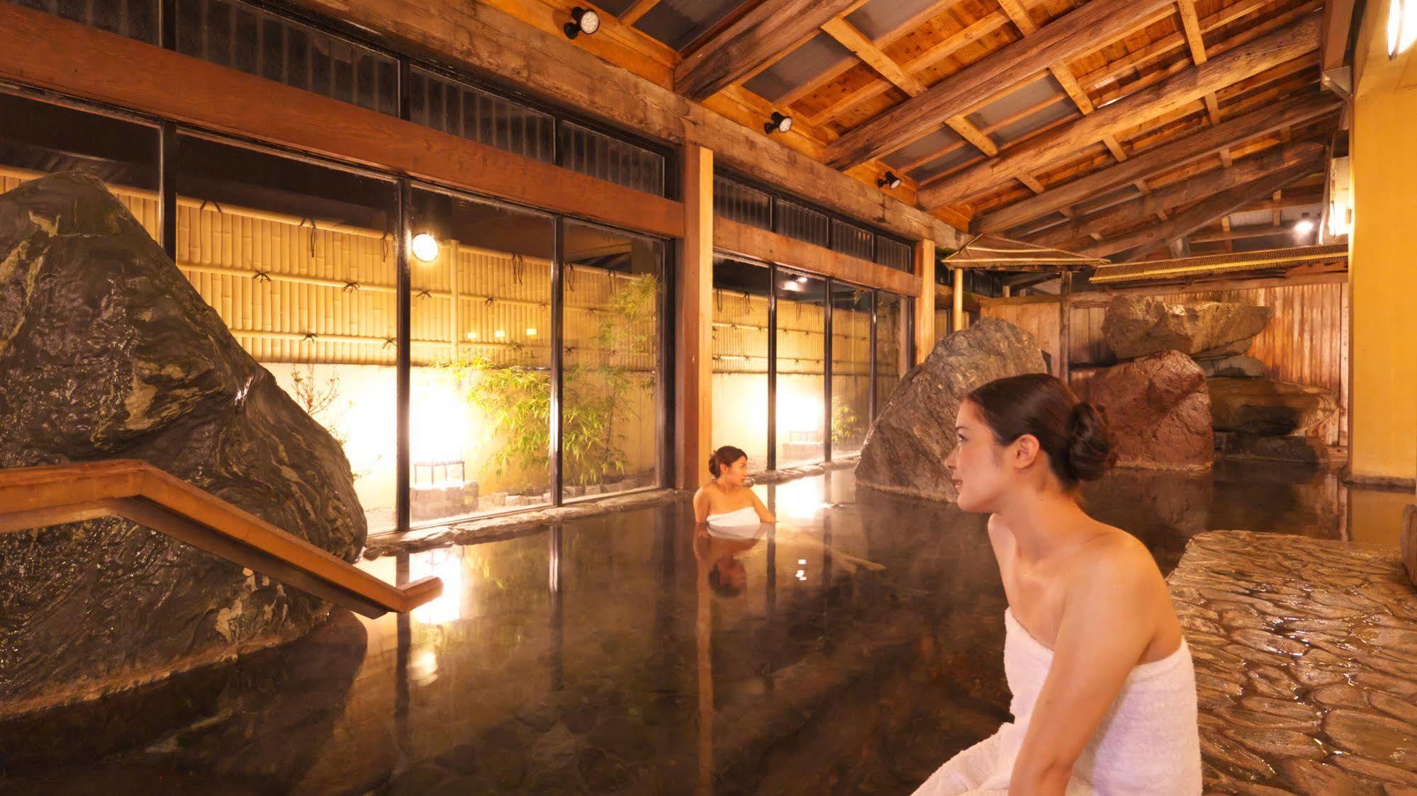 Yuraku Hotel Awara Esterno foto